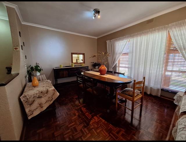 3 BEDROOM HOUSE TO LET IN FAIRWAYS